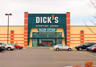 Front of building Dicks Sporting Goods Oshkosh